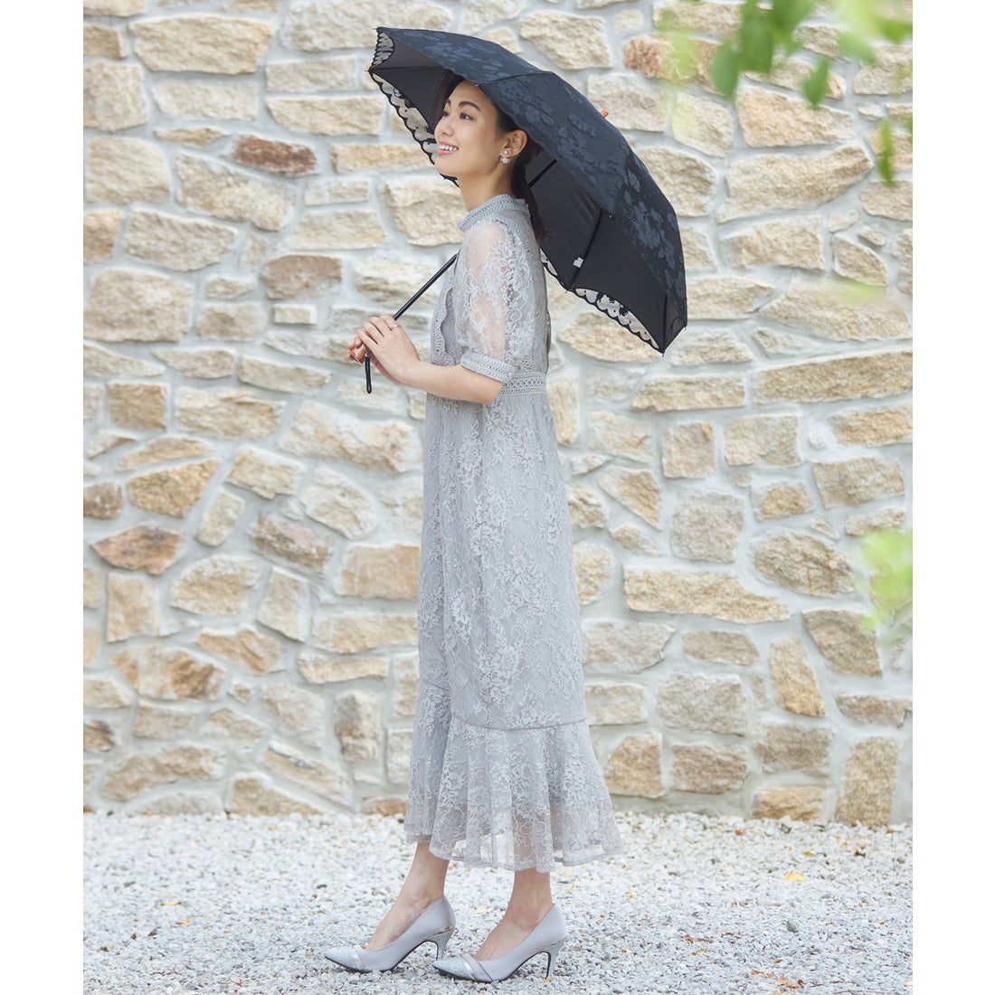ドレスプラス DRESS+ 傘 折りたたみ傘 晴雨兼用 日傘 花柄刺繍 （ブラック）