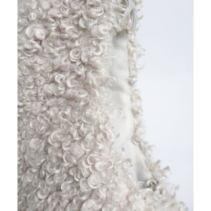 ドレスプラス DRESS+ カラクルファー調カールベスト クロップド丈 ノースリーブ フロントオープン 重ね着 レイヤード 秋冬コーデ （サンドグレー）｜詳細画像