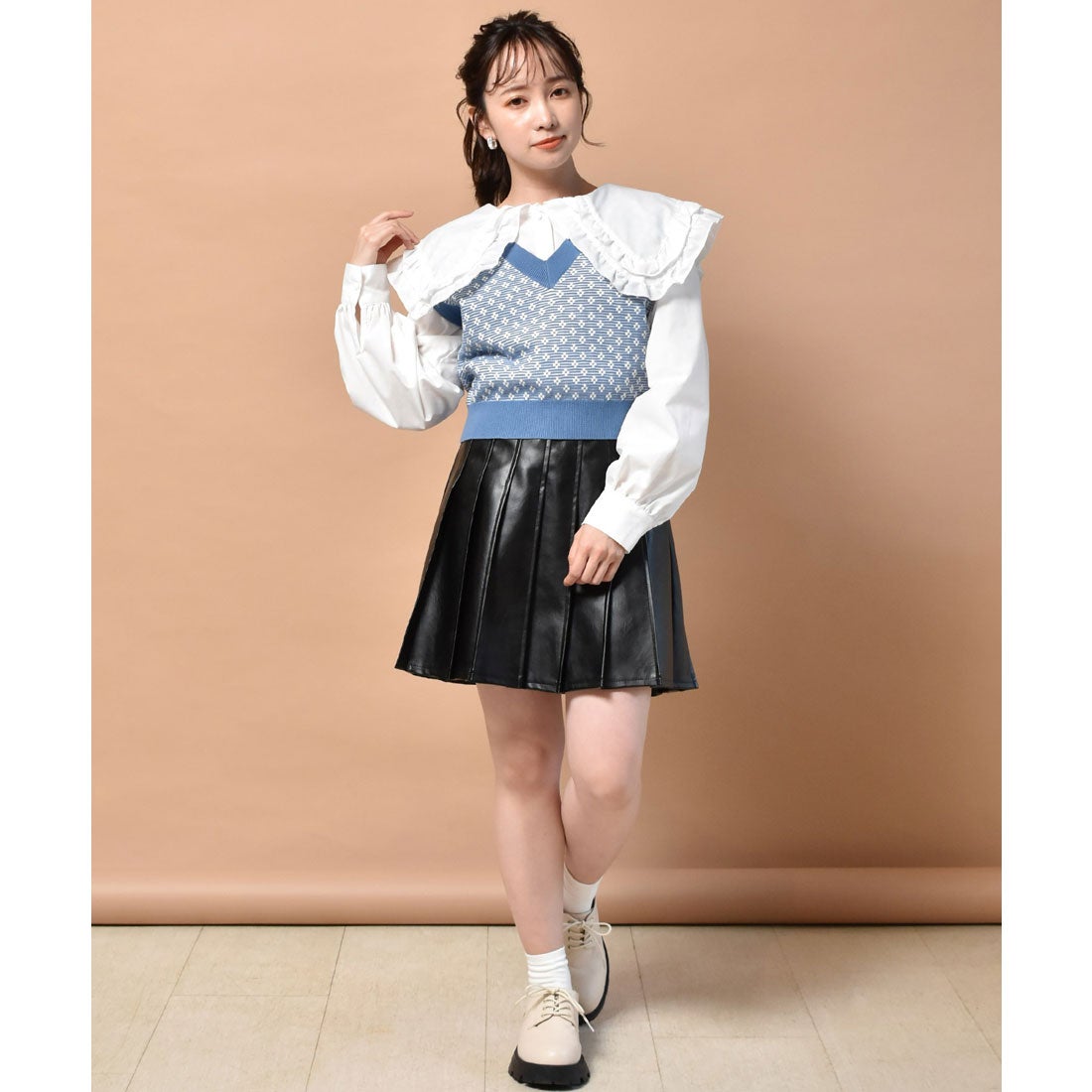 エムズエキサイト ems excite 小花柄ショートベスト （ブルー 