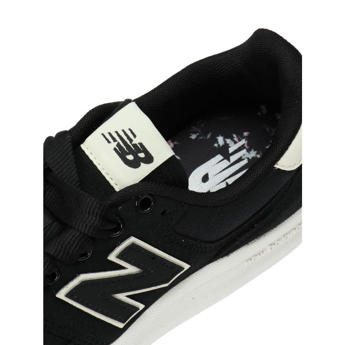 アースミュージックアンドエコロジー earth music&ecology newbalance×earth WRT300 （Black）  -靴＆ファッション通販 ロコンド〜自宅で試着、気軽に返品