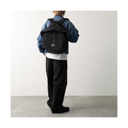 EASTPAK × FEAR OF GOD ESSENTIALS バックパック EK0A5BPE （J0F/CEMENT）｜詳細画像