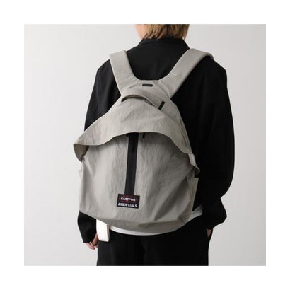EASTPAK × FEAR OF GOD ESSENTIALS バックパック EK0A5BPE （J0F/CEMENT）｜詳細画像