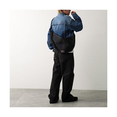 EASTPAK × FEAR OF GOD ESSENTIALS バッグ SHELL BAG EK0A5BPF （J0E/OffBlack）｜詳細画像