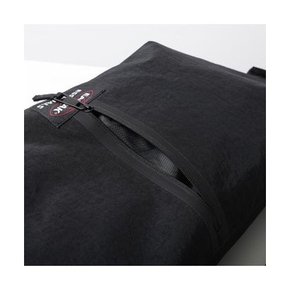 EASTPAK × FEAR OF GOD ESSENTIALS バッグ SHELL BAG EK0A5BPF （J0F/CEMENT）｜詳細画像