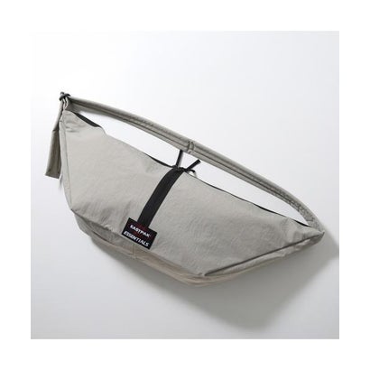 EASTPAK × FEAR OF GOD ESSENTIALS バッグ SHELL BAG EK0A5BPF （J0F/CEMENT）｜詳細画像