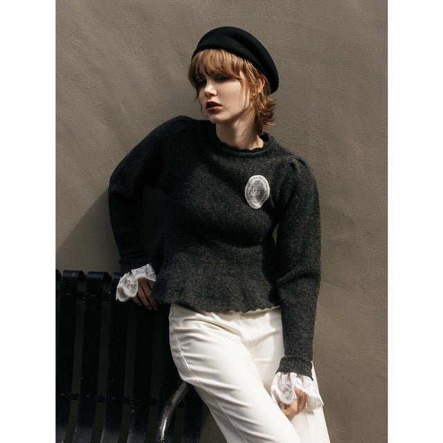 LACE PEPLUM KNIT TOPS （C/GRY）