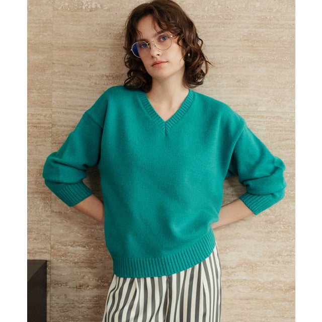 【2026AW】【M～Lサイズ展開】Vネックカラーニットプルオーバー （ターコイズブルー）