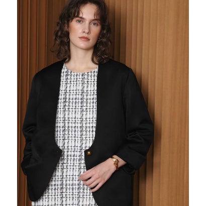 【2026AW】【M～Lサイズ展開】ディープUネックゴールドボタンノーカラージャケット 洗える （ブラック）｜詳細画像