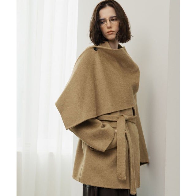 【2026AW】【上質ウール70％】ストールカラーベルト付きミドル丈コート ウールコート （キャメル）