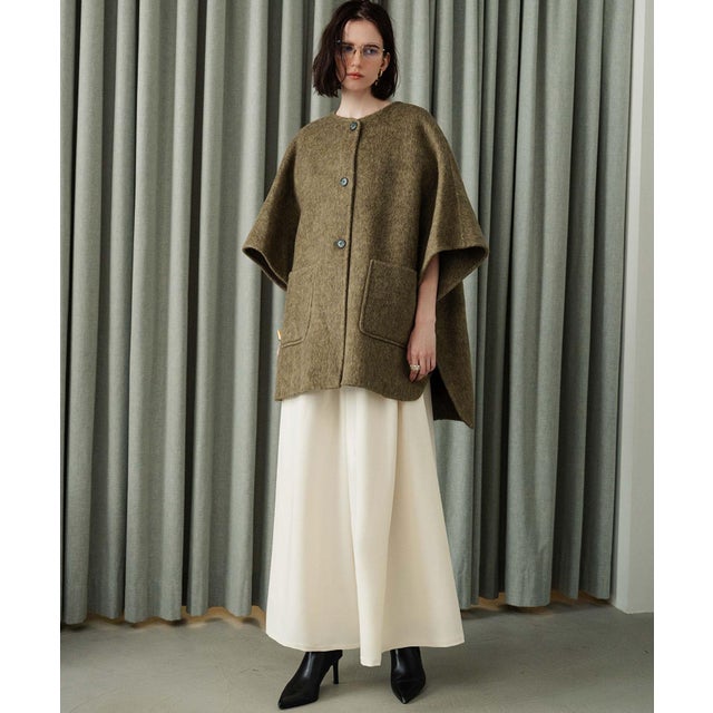 【2026AW】【上質ウール70％】ノーカラーポンチョ風ハーフコート ウールコート （カーキ）