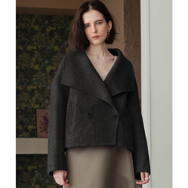 【2026AW】【M～Lサイズ展開】【上質ウール65％ / 2サイズ展開】大人の洗練ショートウールコート （ブラック）