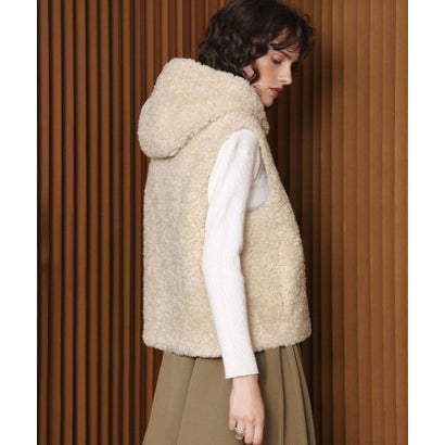 【2026AW】【M～Lサイズ展開】スタンドネックショート丈フェイクファーベスト （ベージュ）｜詳細画像
