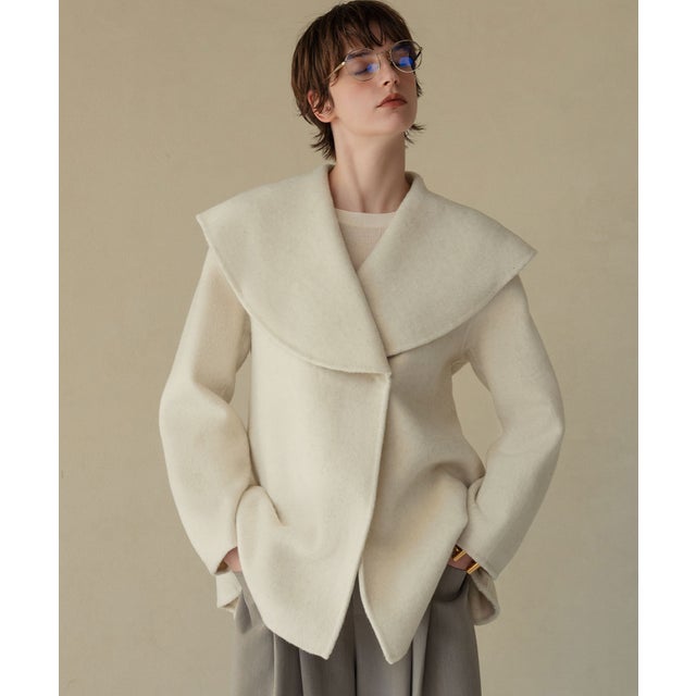 【2026AW】【上質ウール70％】ビッグカラーベルト付きミドルコート ハーフコート （オフホワイト）