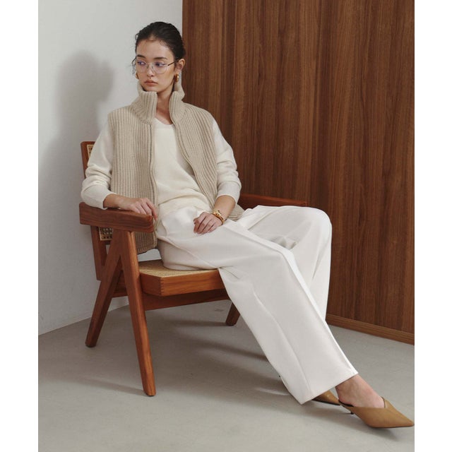 【2026AW】【M～Lサイズ展開】【ダウン90％】ハイネックジップアップリブニット×ダウンベスト （ベージュ）