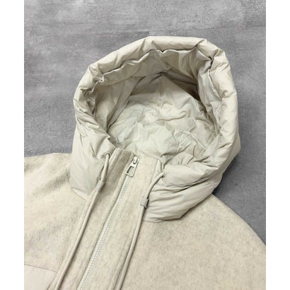 【2026AW】【S～Mサイズ展開】【ダウン90％】ウール混異素材ドッキングフード付きショートダウンブルゾン （アイボリー）｜詳細画像