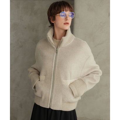 【2026AW】【S～Mサイズ展開】【ダウン90％使用 / 希少アンゴラ混】スタンドカラーショート丈ジップアップブルゾン （アイボリー）｜詳細画像