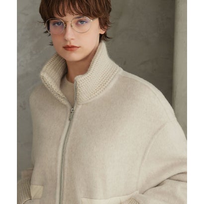 【2026AW】【S～Mサイズ展開】【ダウン90％使用 / 希少アンゴラ混】スタンドカラーショート丈ジップアップブルゾン （アイボリー）｜詳細画像