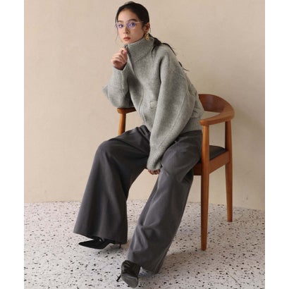 【2026AW】【S～Mサイズ展開】【ダウン90％使用 / 希少アンゴラ混】スタンドカラーショート丈ジップアップブルゾン （ライトグレー）｜詳細画像