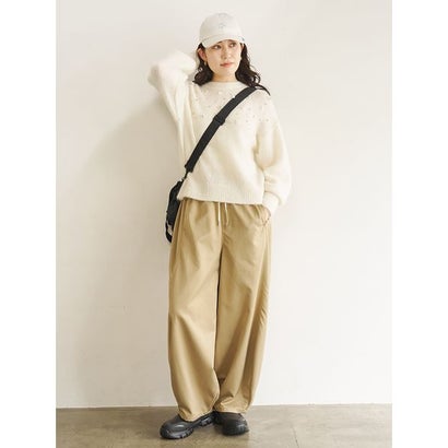エミ emmi 【ONLINE限定カラーあり】フラワービジューニット （BLK）｜詳細画像