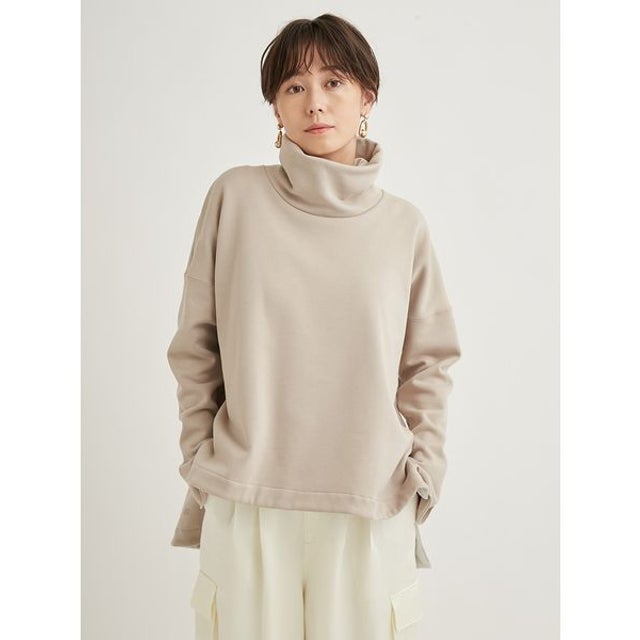 
                    【New Balance for emmi】MET24 Hight Necked Pullover （BEG）