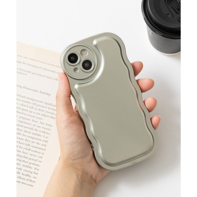 メタリック うねうね iPhoneケース カバー （シルバー）