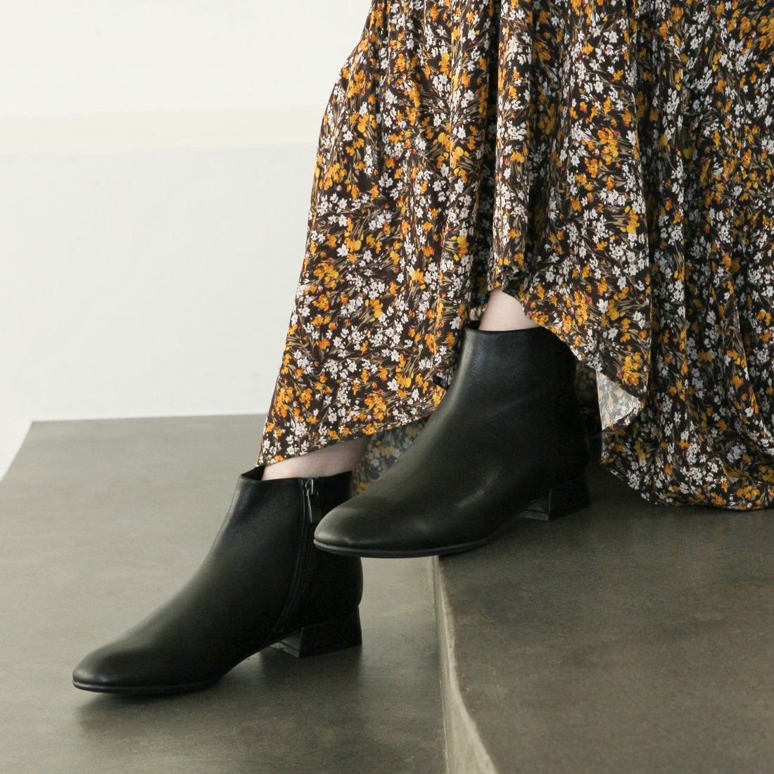 本革スクエアトゥアンクルショートブーツ （ブラック） -エンチャンテッド-enchanted-｜レディースシューズ・婦人靴の通販