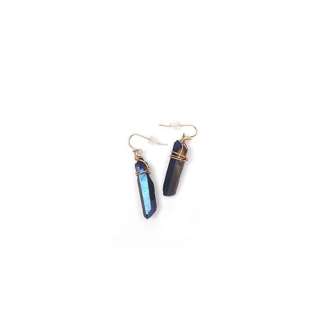 esutoreja ブラックアクアピアス【ブラックアクアオーラクリスタル 
