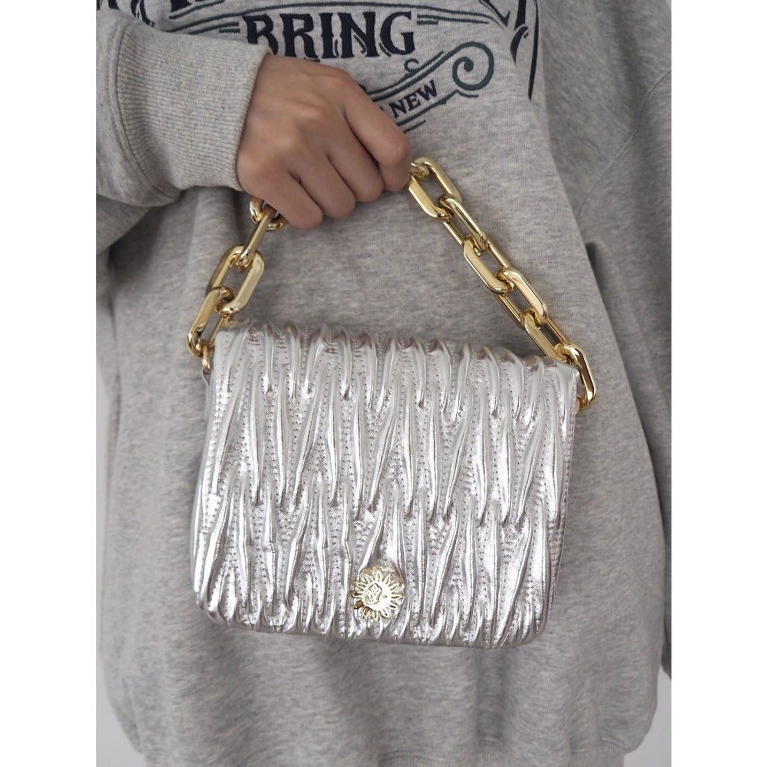 EVRIS キルティングダブルチェーンショルダーBAG（シルバー） -靴 