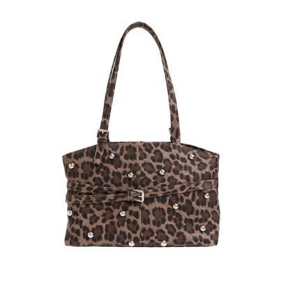 スタッズモチーフBIGショルダーBAG （ブラック）｜詳細画像