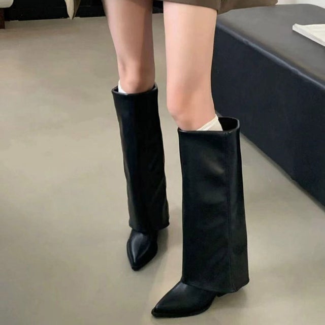足元からクラシカルに軽やかで履きやすいロングカバーブーツ （ブラック）