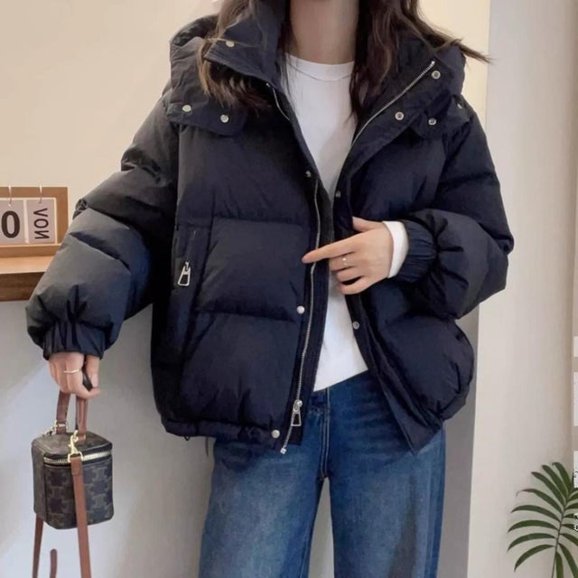 首元まで包み込むフード付き中綿コート （ブラック）