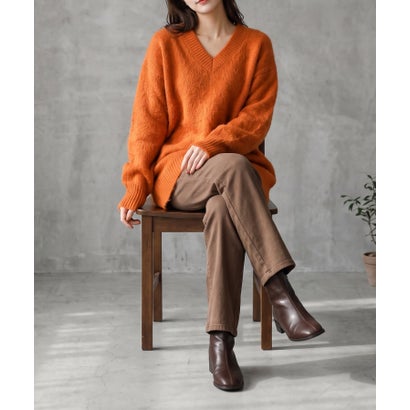 ゆったり着られる、大人のボリュームスリーブニット レディース チュニックニット オーバーサイズ ロング丈 チュニック丈 リブ袖 体型カバー きれいめ カジュアル 韓国 秋服 冬服 アイボリー ブラック （ブラック）｜詳細画像