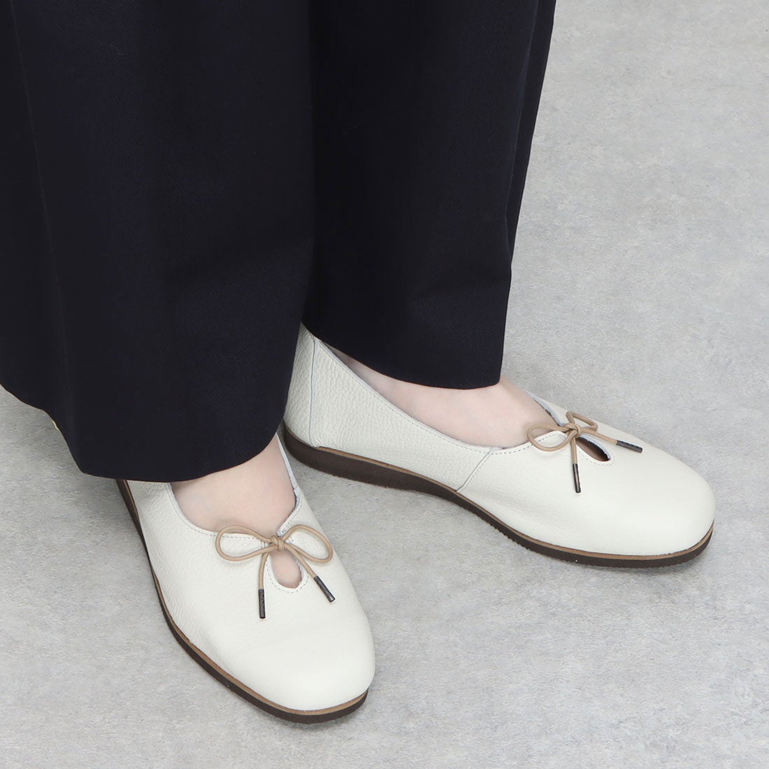 フィグリーノ Figurino【本革】【軽量】足を包み込む、やわらか仕立て 