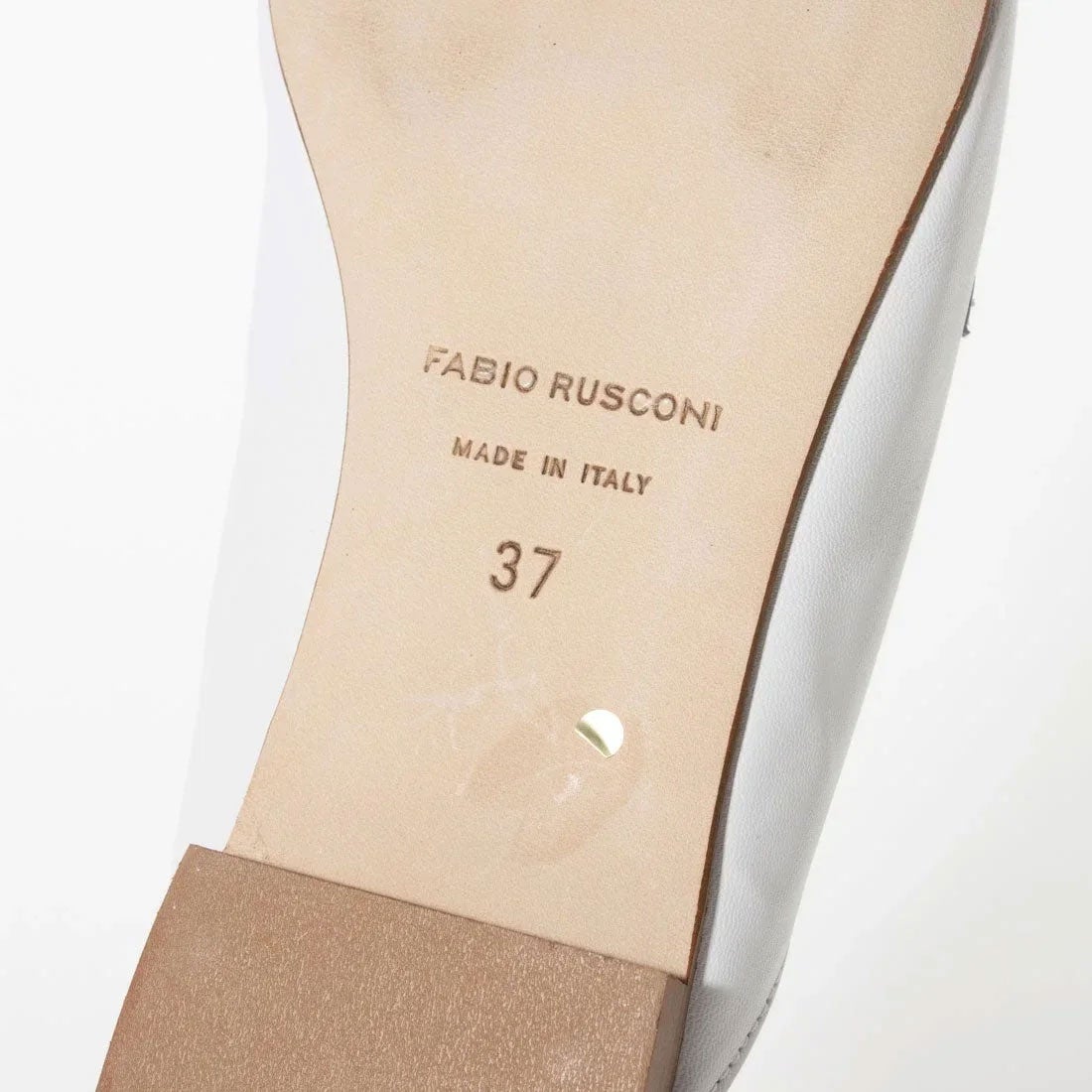 訳あり新品】 ファビオルスコーニ FABIO RUSCONI Vカットポインテッド