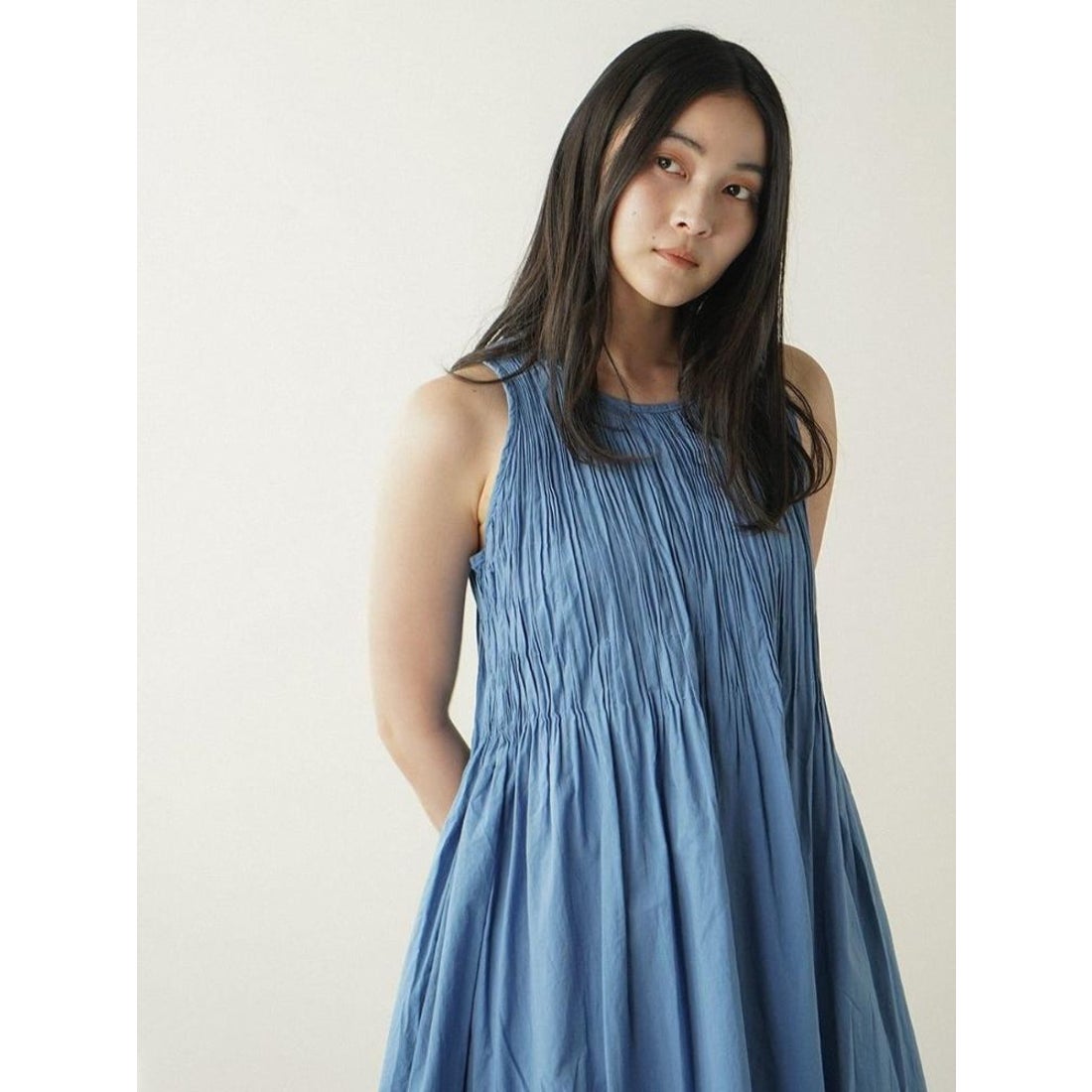 フィーカ FIKA. Shirred cotton onepiece （ブルー） - ファッション 