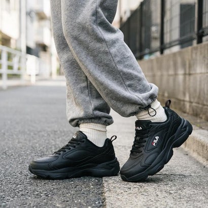 RAYRUN 26 / レイラン26 / カジュアルスニーカー / ランニング （Black/Fila Red/White）｜詳細画像