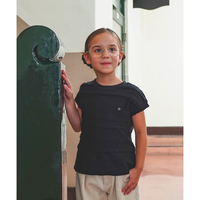 Scalloped Jacquard French-sleeve Tee （BLACK）