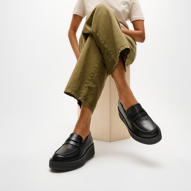 GEN-FF ROAM LEATHER LOAFERS （Black）