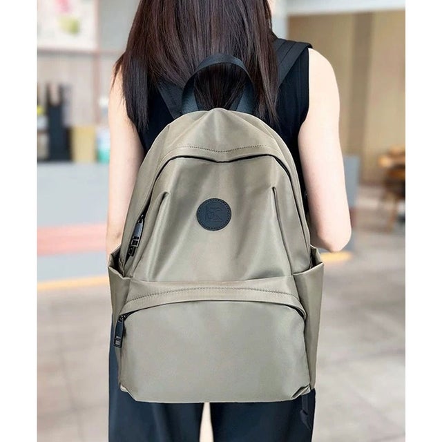 【2size展開(M/L)・撥水】キャリーオン ラウンドリュックサック/トラベルバッグ/マザーズリュック （カーキ）
