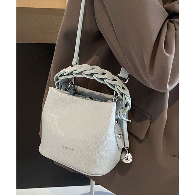 【上品見え・2WAY】レザータッチワンハンドルキューブバッグ/ハンドバッグ/ショルダーバッグ （スカイブルー）
