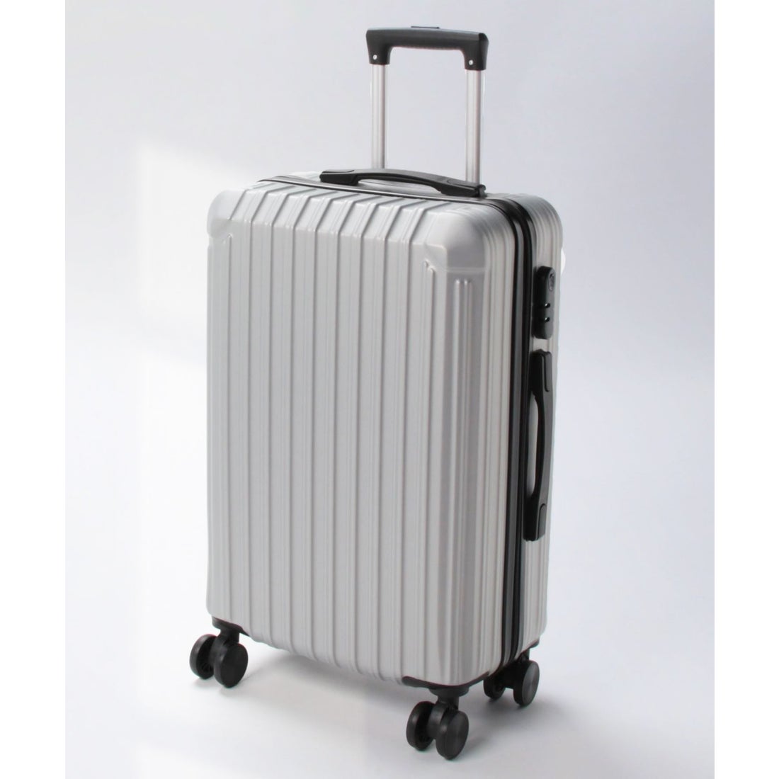 スーツケース（国際線受託標準サイズ）銀色