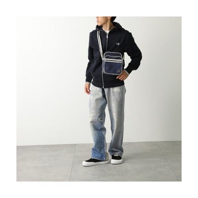 フレッドペリー FRED PERRY FRED PERRY ショルダーバッグ Classic Side Bag L8258 （D57/BLACK/ECRU）｜詳細画像