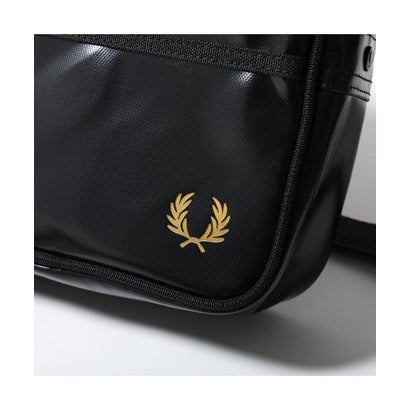 FRED PERRY ショルダーバッグ Tonal Mini Shoulder Bag L2169 （774/BLACK-GOLD/ブラック）｜詳細画像