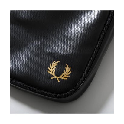 FRED PERRY バッグ Tonal Classic Small Side Bag L2166 （774/BLACK-GOLD/ブラック）｜詳細画像