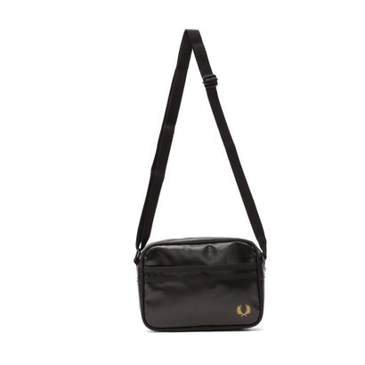 フレッドペリー FRED PERRY ショルダーバッグ ブランド ミニ コンパクト 小さめ 斜めがけ ヨコ 横 シンプル おしゃれ トラベル ミニショルダー 2L Tonal Classic Mini Shoulder Bag L2169 （BLACK×GOLD）｜詳細画像