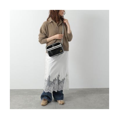 FRED PERRY ショルダーバッグ Classic Mini Shoudler Bag L2168 （D57/BLACK-ECRU/ブラック）｜詳細画像