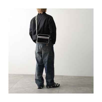 FRED PERRY ショルダーバッグ Classic Mini Shoudler Bag L2168 （D57/BLACK-ECRU/ブラック）｜詳細画像