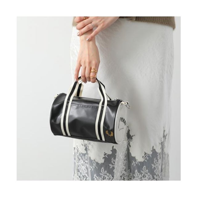 ショルダーバッグ CLASSIC MINI BARREL BAG L9256 （D57/BLACK-ECRU/ブラック）