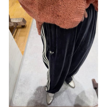 フレームワーク FRAMeWORK ADIDAS / アディダス FIREBIRD VELOUR TP（キャメル）｜詳細画像