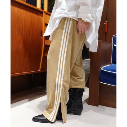 フレームワーク FRAMeWORK ADIDAS / アディダス FIREBIRD VELOUR TP（キャメル）｜詳細画像